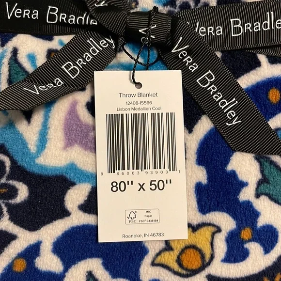 NWT VERA BRADLEY Throw Blanket Lisbon Medallion Cool - Picture 2 of 2